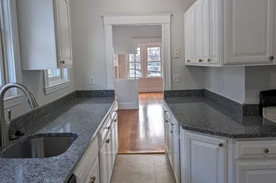 8 Wilson Ave #2