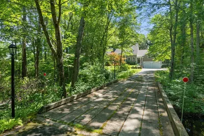 2 Woodcrest Dr 1