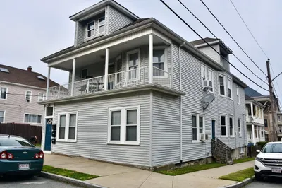110 Reynolds St 1