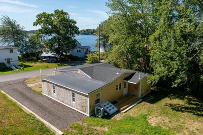 100 Lake St