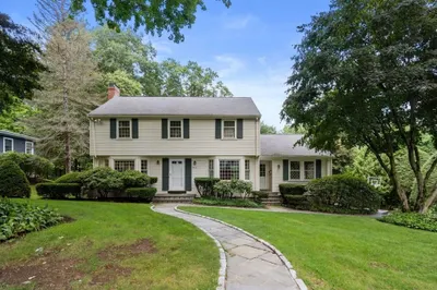 11 Nantucket Road 1
