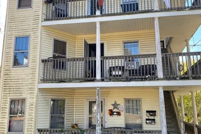 10 Charlton St 1