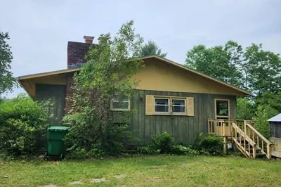 133 Woodlawn Rd 1