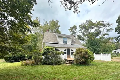491 Northampton St 1
