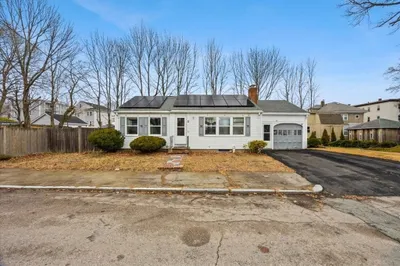 51 Linnea Ave