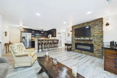 1619 Braley Rd #98 1