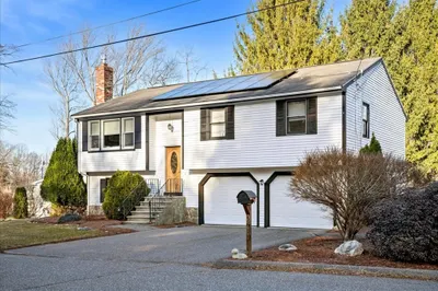 56 Crisci Street