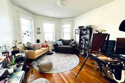 1568 Commonwealth Ave #14