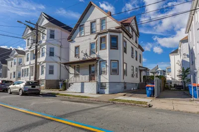 179 Earle St