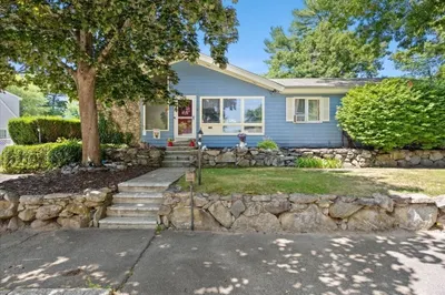 11 Longview Rd 1