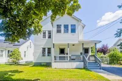 37-39 Upland St 1