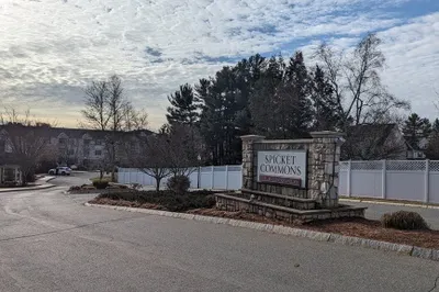 21 Hampshire Rd #205