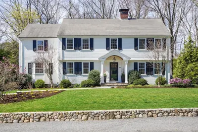110 Hampshire Rd 1