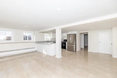 53 Saint Germain St #3 1