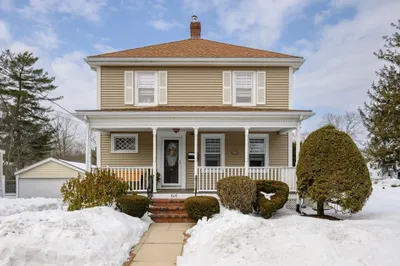 616 N Elm St 1