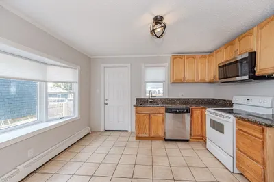 7 Barton Street #1 1