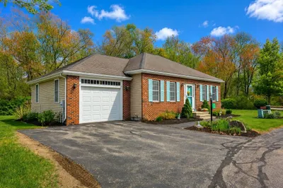 11 Woods Edge Rd #11 1