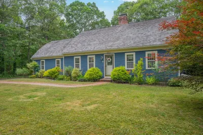 7 Barnside Ln