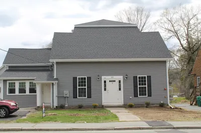 142 Main St #2