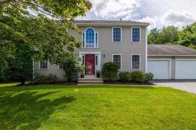 8 Hobblebush Rd 1