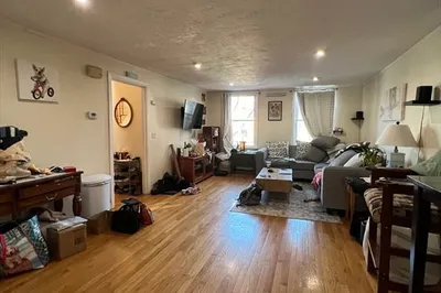 33 Sciarappa St #2L