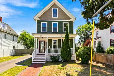 223 Webster St 1
