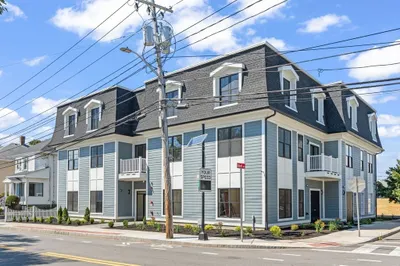 260 Elm St 1