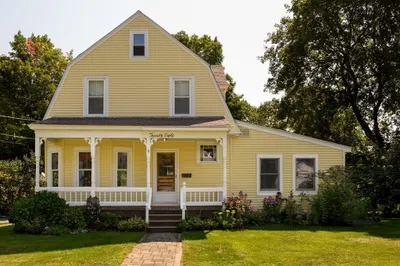 28 Holt Road 1