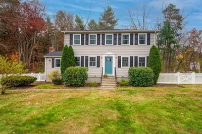 595 Lisa Ln 1