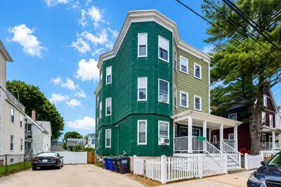 11 Endicott Ave 1