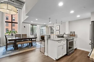 9 Appleton St #102
