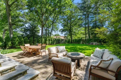 129 Rangeley Rd 1