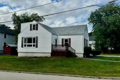 7 Davis St