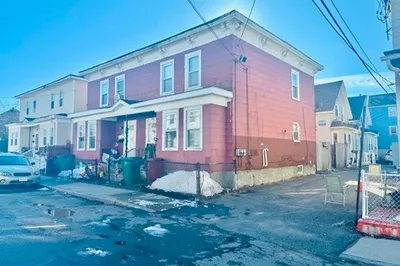 32-34 W. Fourth Street