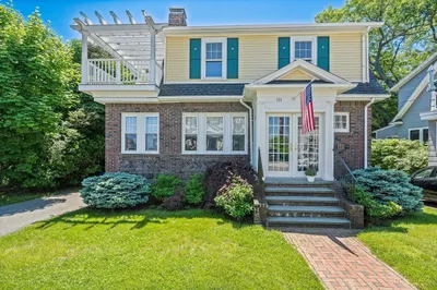 111 Shore Ave 1