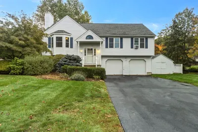6 Clover Hill Road 1