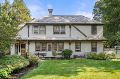 47 Summit Road 1
