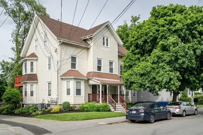 86 Brown St #4 1