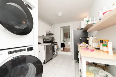 136 W 7th Street #2