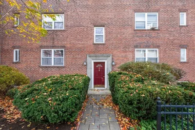 5 Alton Ct #1