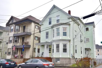 52 Swift St