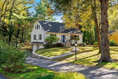 16 Happy Hollow Road 1