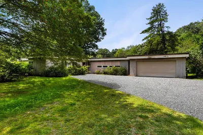 91 Weston Rd