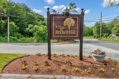 44 Brickett Hill Cir #44