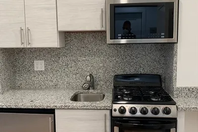 16 Fifth St #3 1