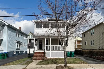 18 Wheelwright Rd