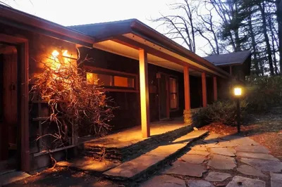 42 Hills Rd 1