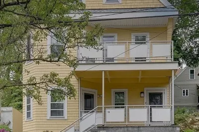 10 Packard Ave
