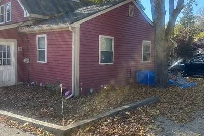 15 Depot St 1