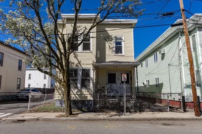 12 Marion St